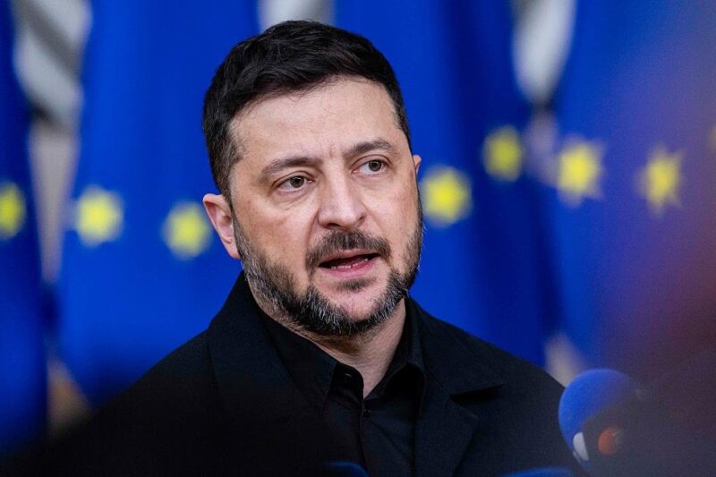 Зеленський заперечив чутки про удари ракетами США