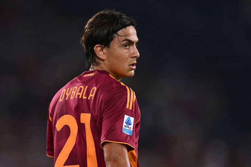 Зірковому одноклубнику Довбика запропонували продовжити контракт з Ромою