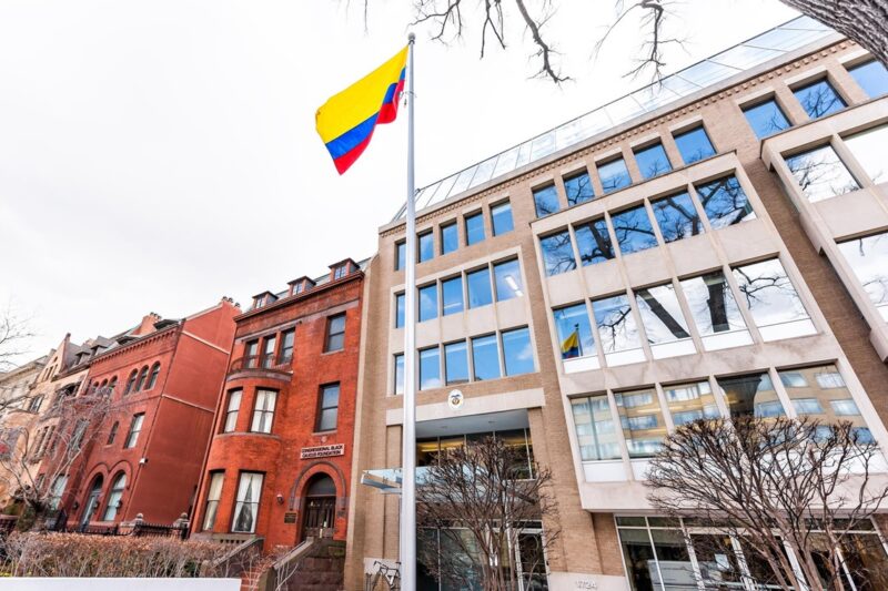 Звинувачення в наркоторгівлі: Колумбія відкликає посла зі США