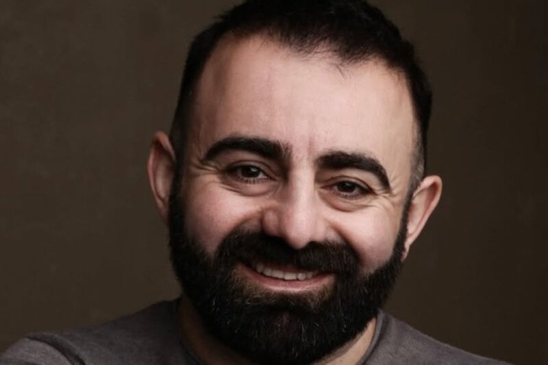 Актор Арам Арзуманян впав в оркестрову яму під час вистави