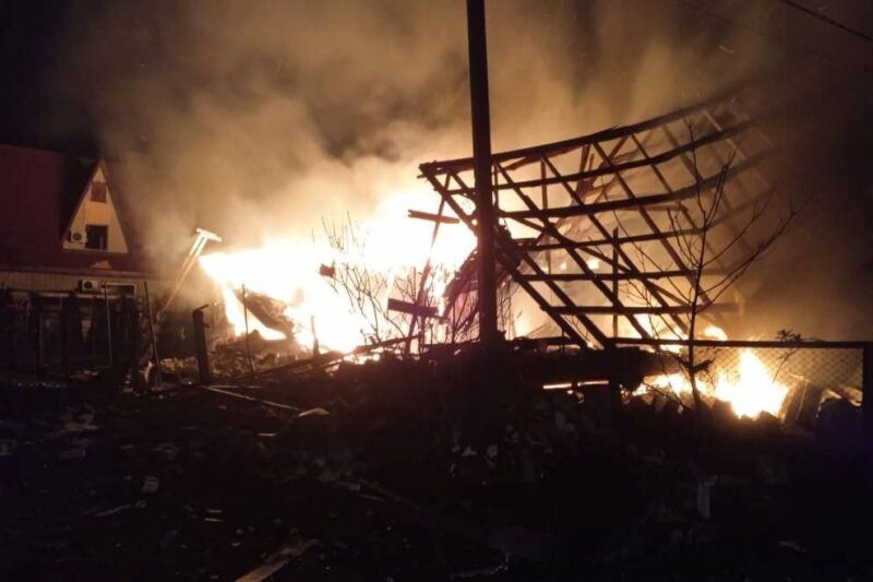 Атаки на Дніпропетровщину: є поранені та руйнування