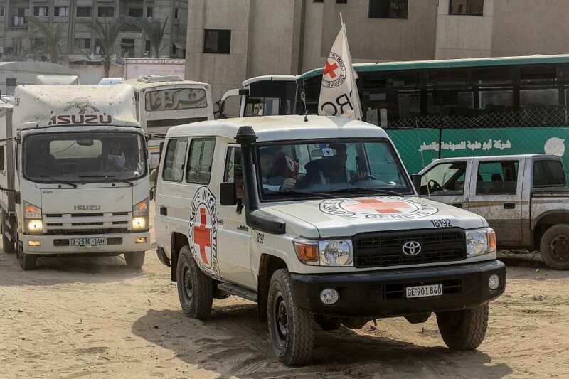 Бойовики ХАМАС передали Ізраїлю тіла трьох заручників