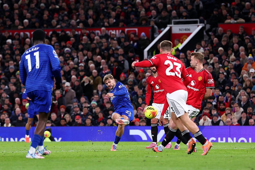 Новини спорту - Евертон сенсаційно обіграв МЮ після божевільного вилучення