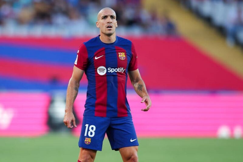Колишній півзахисник Барселони повертається в АПЛ