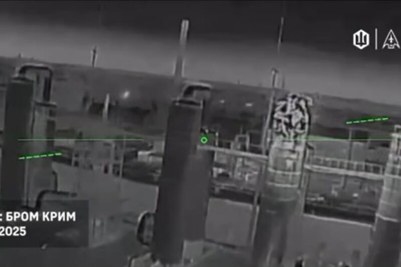 Мадяр показав ураження хімзаводу в Криму