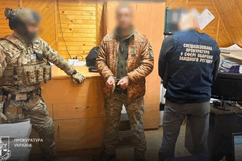 На Прикарпатті посадовець ТЦК побив чоловіка до втрати органу