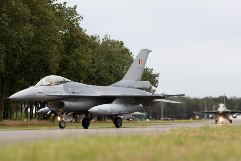 Над авіабазою у Бельгії зафіксували невідомі дрони