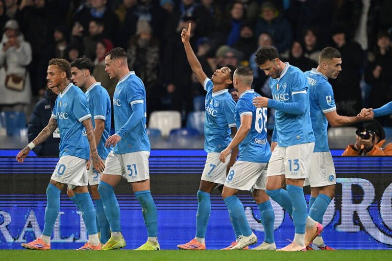 Наполі продовжив свою серію без поразок на домашньому стадіоні