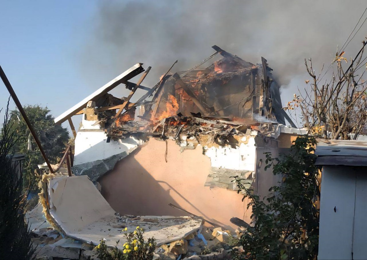 Новини України - Обстріли Дніпропетровщини: двоє людей загинули, пʼятеро постраждали