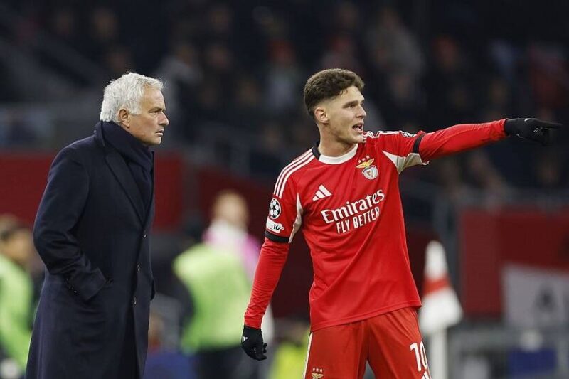 Оцінки двох українців за підсумками видовищного камбеку Бенфіки