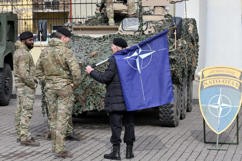 Пентагон планував вивести війська з країн Балтії – конгресмен