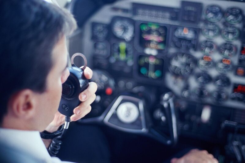 Пілот без кваліфікації керував пасажирськими літаками в Європі