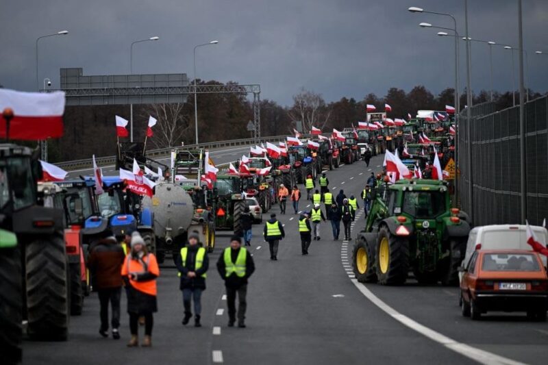 “По всій країні”: польські фермери анонсували чергові протести