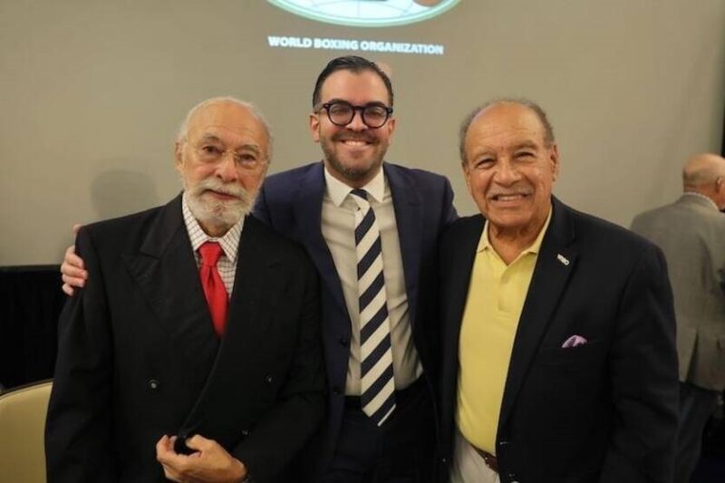 Президент WBO висловився щодо відмови Усика від титулу