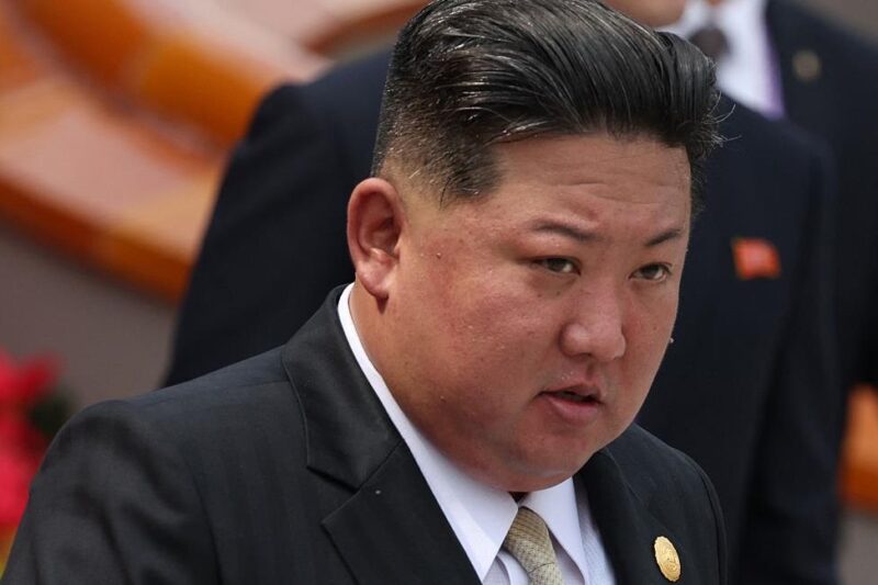 Сеул заявив, що КНДР відправила в РФ п’ять тисяч військових будівельників