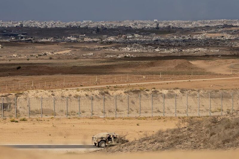 США побудують велику військову базу на кордоні з Газою