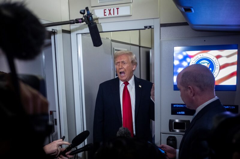 Трамп: РФ може захопити Донбас за пару місяців