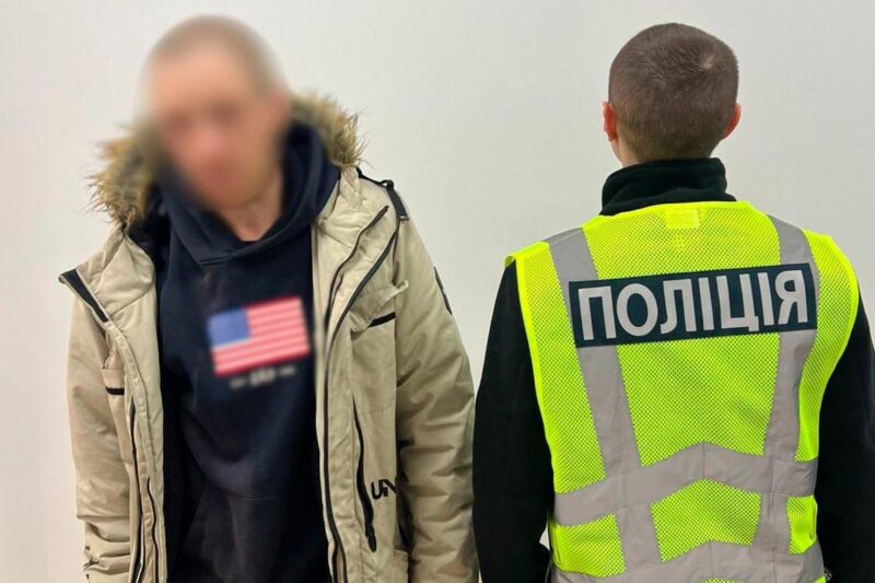 У Києві чоловік підірвав страйкбольну гранату під час втечі з магазину