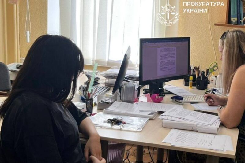 У Києві судитимуть жінку, яка на кілька днів залишила немовля в квартирі