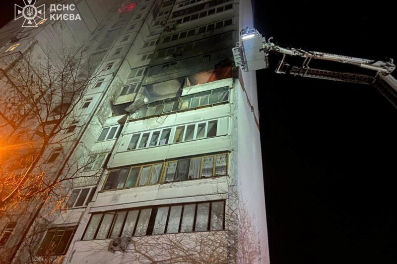 У Києві зросла кількість загиблих через нічну атаку РФ