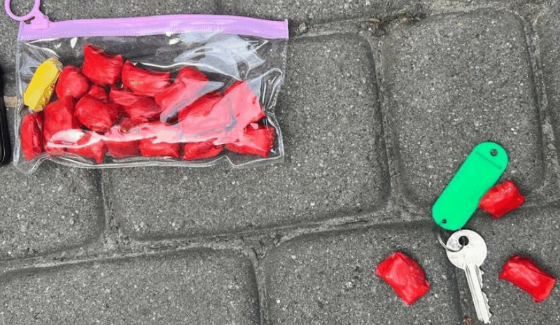 У Львові судитимуть жінку, яка залучала 5-річну доньку до збуту наркотиків