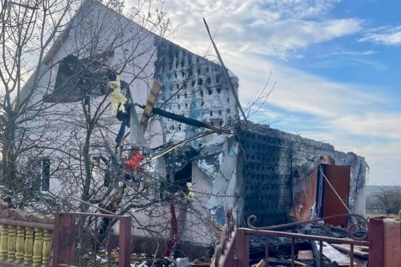 У передмісті Харкова шість постраждалих через атаку “шахедів”