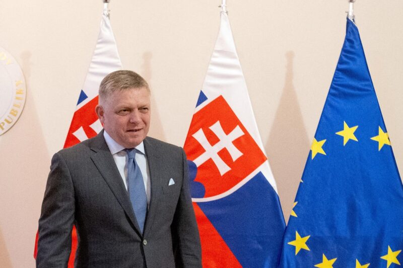 У Словаччині школярі зірвали виступ Фіцо після його нападок на Україну