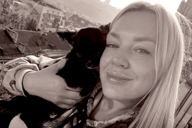 Удар по Слав’янську: волонтерка загинула під час годування тварин