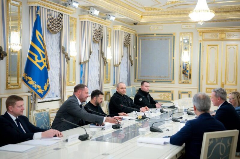 Україна готова працювати над мирним планом США