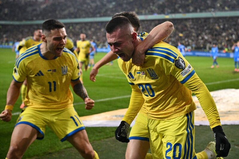 Україна виграла останній матч у групі D і зіграє у плейофі відбору на ЧС