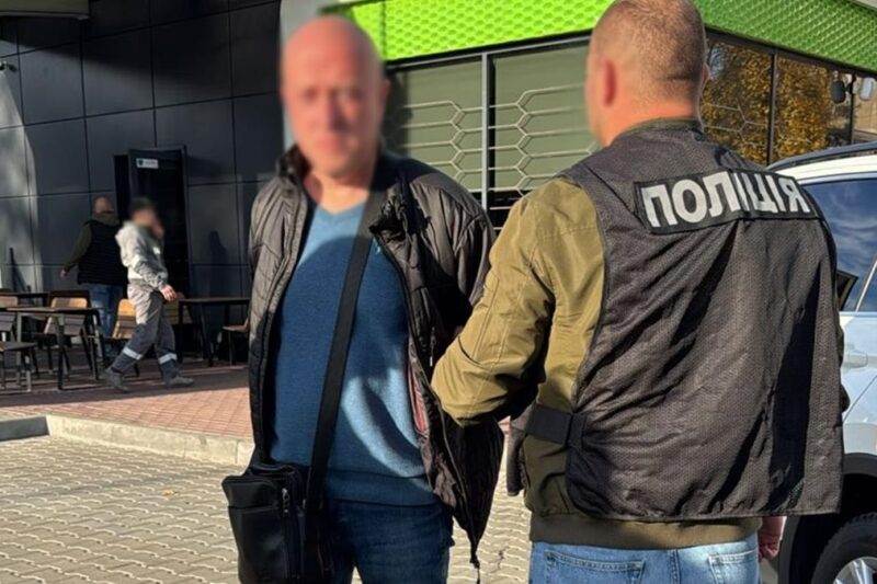 В Одесі затримали чоловіка, який пропонував ухилянту працевлаштувати до СБУ