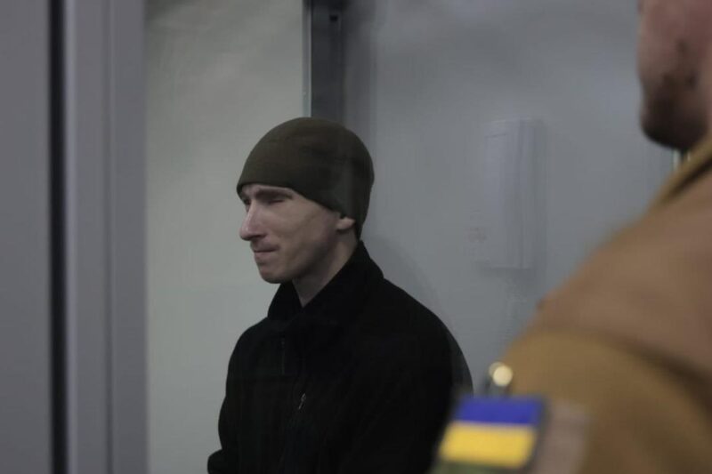 Військовий РФ вперше отримав довічне за розстріл бійця ЗСУ