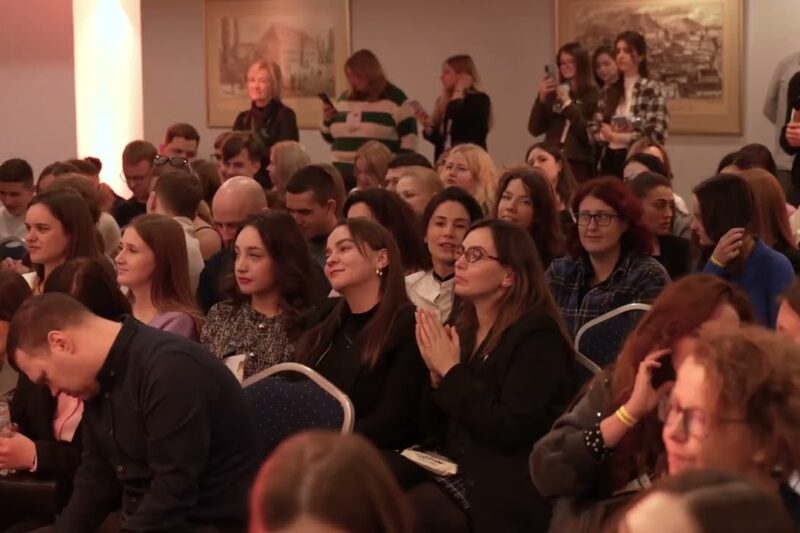 Всеукраїнський форуму молодіжної роботи «Обʼєднані світлом: Вільні та незборимі»