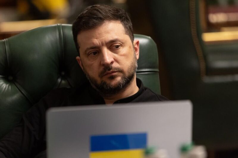 Зеленський обговорив “мирний план” з Венсом