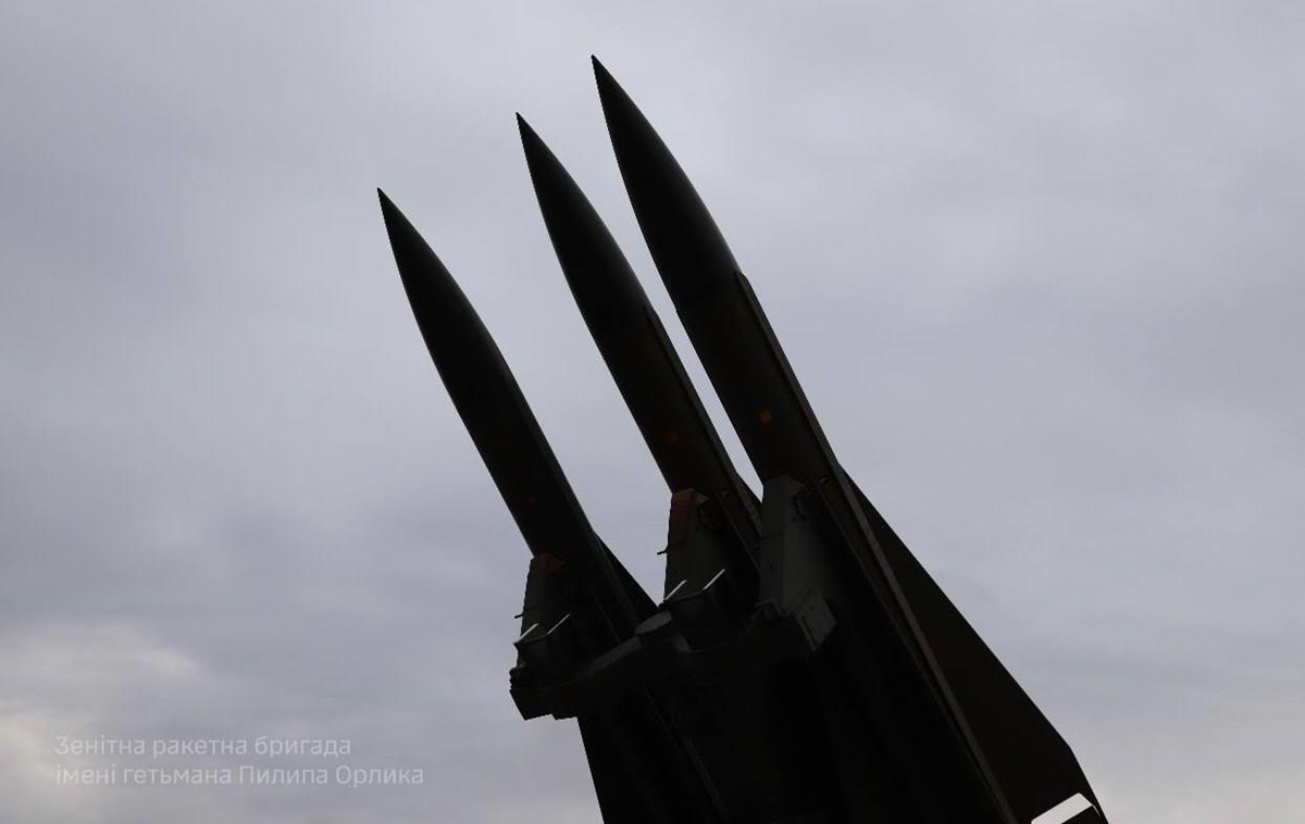 Новини України - Зеленський озвучив план закриття неба над Україною