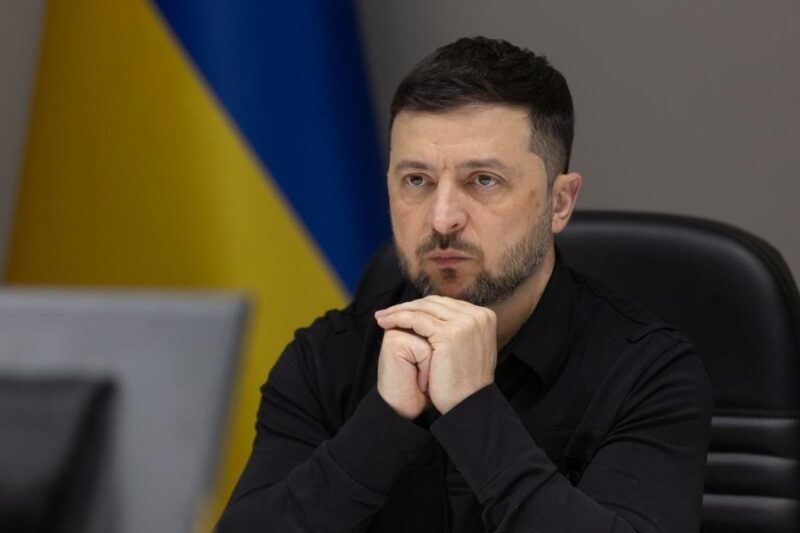 Зеленський зустрінеться з фракцією Слуга народу