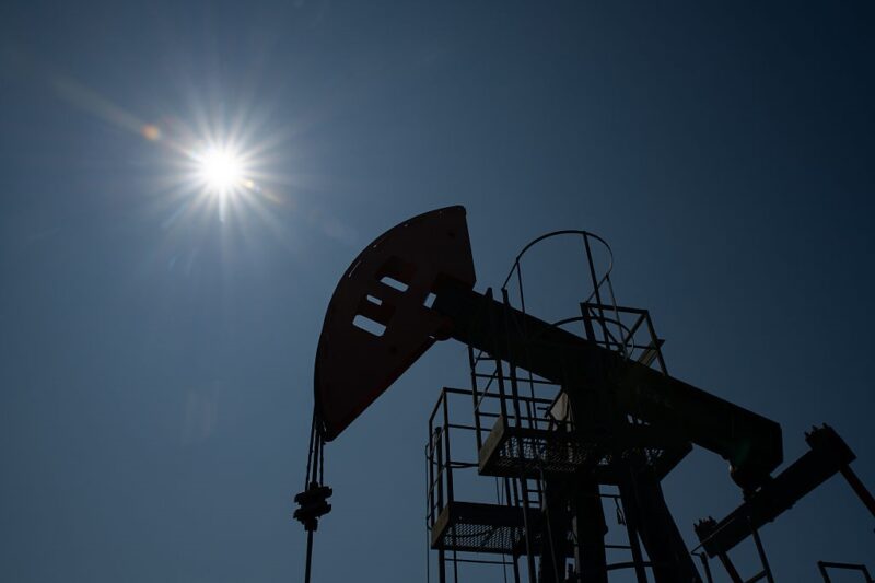 Знижки на російську нафту в Індії зросли до $6 через санкції США