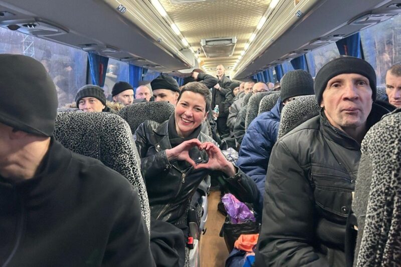 Білорусь передала Україні 114 цивільних громадян