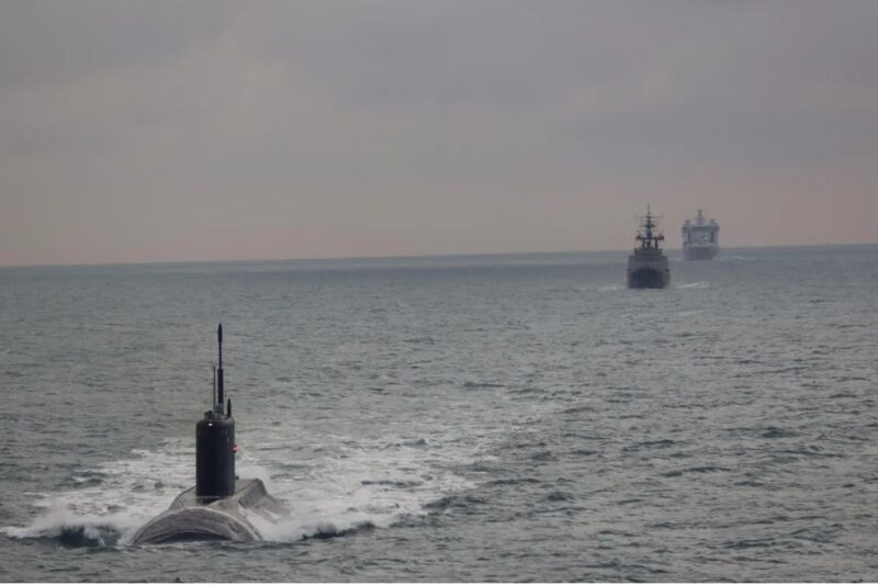 Британський флот три дні переслідував субмарину РФ