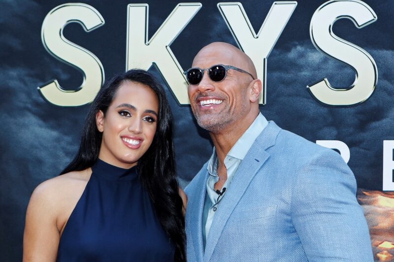 Донька Двейна “Скелі” Джонсона вперше показала свою кохану