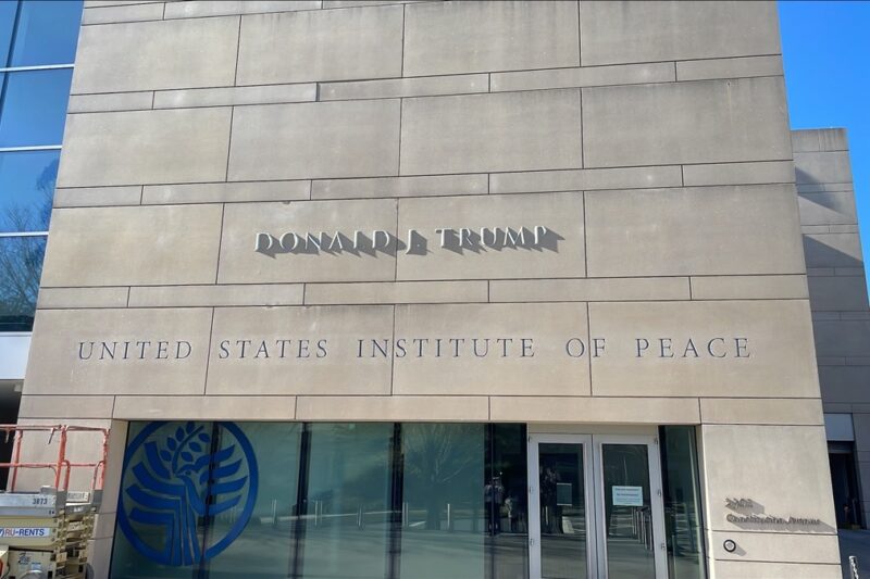 Інститут миру США перейменували на честь Трампа