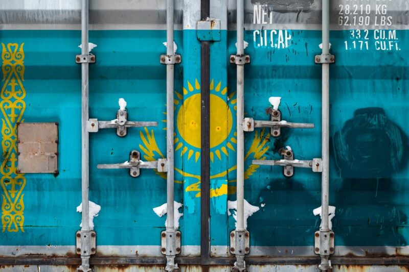 Казахстан посилив експортний контроль для постачань Росії – СЗР