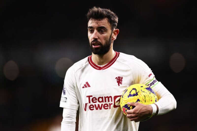 Клуб Манчестер Юнайтед спростував позицію капітана