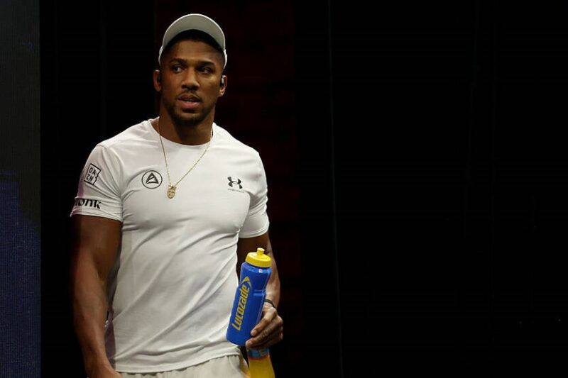 Команда Джошуа підсилилася тренером Берінчика