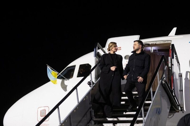 Літак Зеленського переслідували дрони – ЗМІ