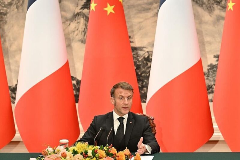 Новини світу - Макрон запропонував рішення щодо війни в Україні