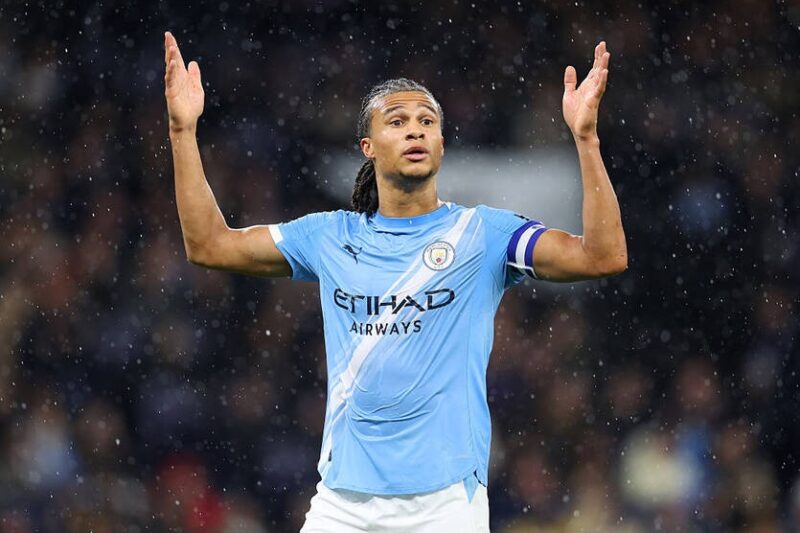 Манчестер Сіті запропонував Реалу свого захисника