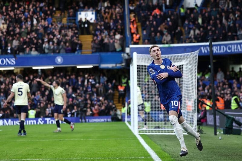 Миколенко в матчі із Челсі захищав і атакував: Евертону по грі не щастило