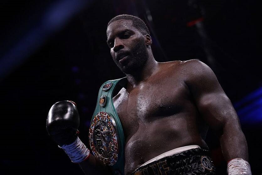 Новини спорту - Околі має намір зробити дві справи заодно в боях із двома лівими боксерами