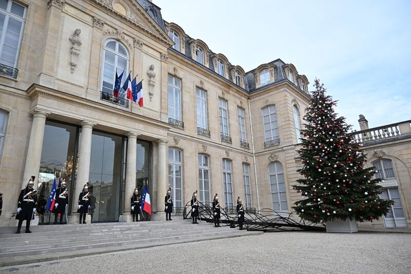 Переговори Путіна та Макрона: Париж зробив заяву